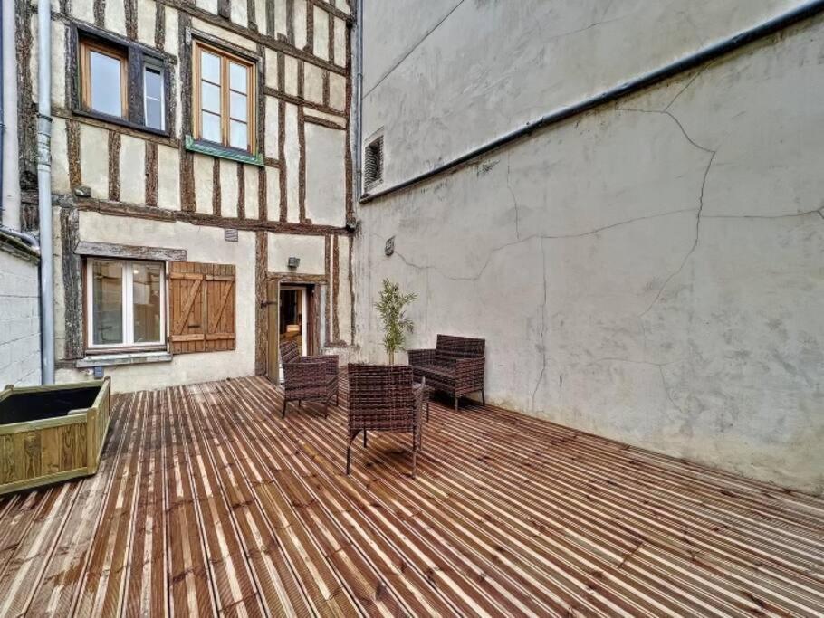 *Jaures* Hyper Centre / Terrasse Daire Troyes Dış mekan fotoğraf
